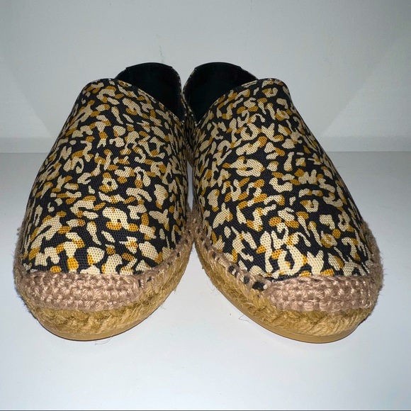 SAINT LAURENT EMBROIDERED ESPADRILLES IN LEOPARD PRINT CANVAS - Picture 4 of 14